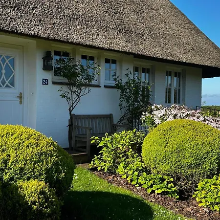 Casa de Férias Reetdachhaus Mit Direktem Meerblick