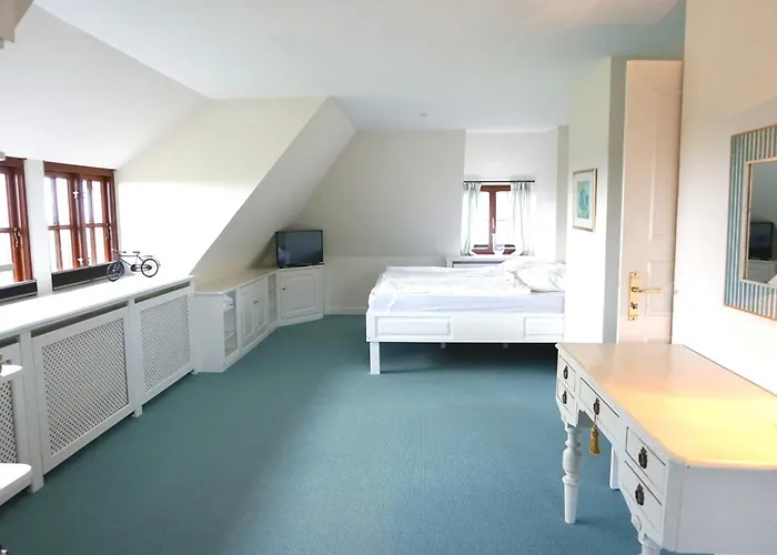 Casa de Férias Reetdachhaus Mit Direktem Meerblick *