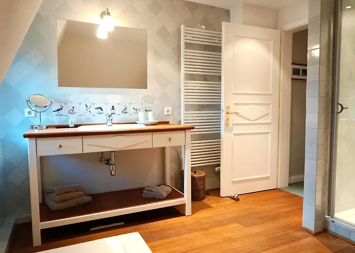 Reetdachhaus Mit Direktem Meerblick Casa de Férias Nieblum